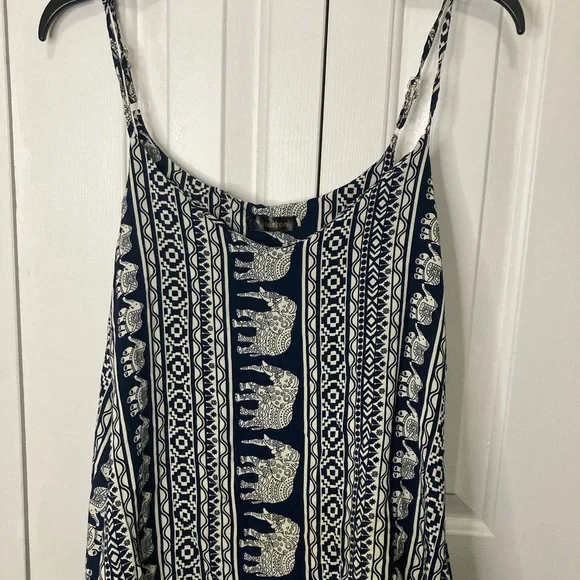 Yidarton maxi dress - Picture 2 of 4